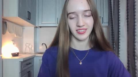 Snapshot of leslie_my_lovee chatting on October 3, 9:23 pm LESLIE online show from October 3, 9:23 pm