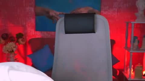 Leslie  next stream in - 29 november 1600 UTC0000 online show from February 13, 8:55 pm