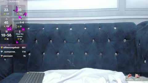 lesly_film26 online show from January 5, 5:30 pm