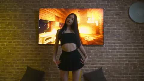 Hi my name is Lessy I am 18 years old. Im new here but I really like making new acquaintances online show from September 10, 11:06 pm