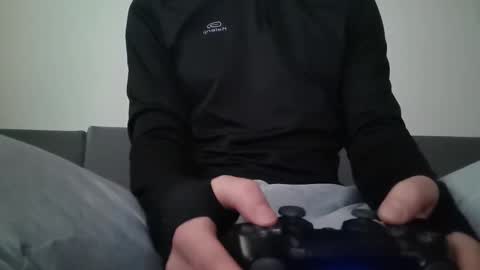 neoglo online show from February 15, 10:55 am