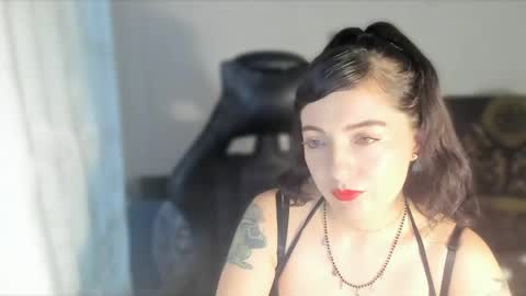 lestatdlion online show from April 25, 12:18 pm