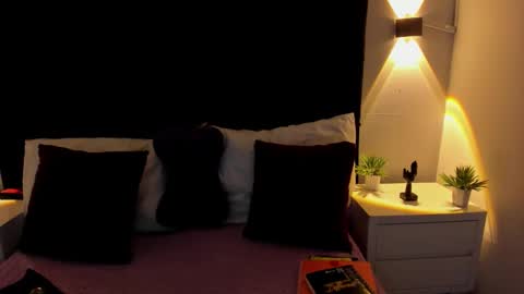 letiziia online show from November 8, 8:34 pm