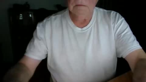 letscum2gether0 online show from February 2, 3:26 am