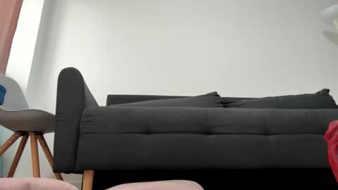 follow me  here you find me online show from February 13, 9:56 am