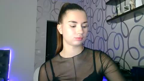 Emily online show from November 8, 3:48 pm