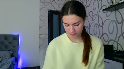 Emily online show from November 11, 10:39 am