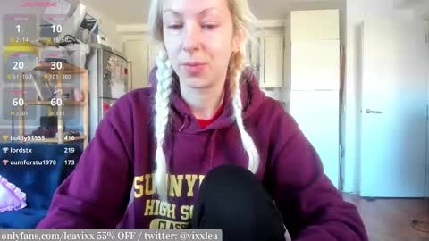 LeaVixx online show from March 5, 9:18 am