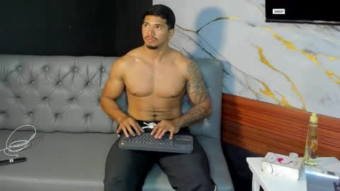 lewis online show from May 15, 6:55 am