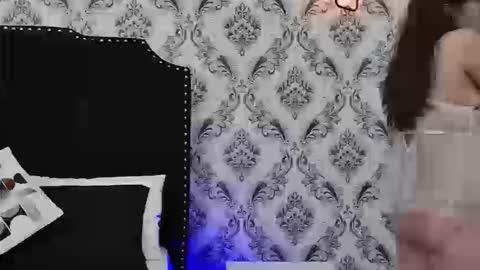 Snapshot of lexaderuso chatting on September 24, 8:15 pm LexaDeRuso online show from September 24, 8:15 pm