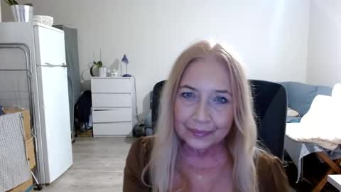 Lexie online show from February 27, 3:15 pm