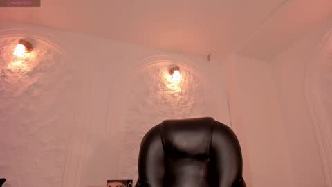 Lexie  online show from April 5, 9:01 pm