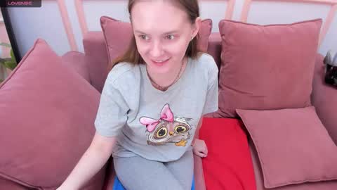 Snapshot of lexihoward chatting on October 20, 6:40 am Lexi online show from October 20, 6:40 am
