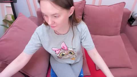 Snapshot of lexihoward chatting on October 6, 6:31 am Lexi online show from October 6, 6:31 am