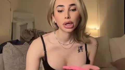 Sexy Lexi online show from November 9, 8:40 am