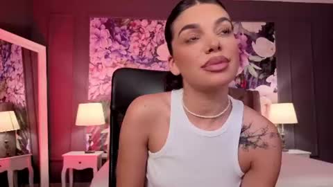 Lexi online show from June 25, 5:23 am