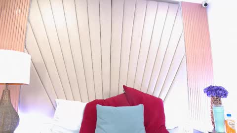 lexxi_gb online show from March 5, 9:46 pm