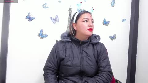 lexyy24_ online show from May 28, 9:40 am