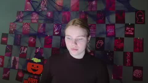 Leyla online show from October 22, 6:27 am