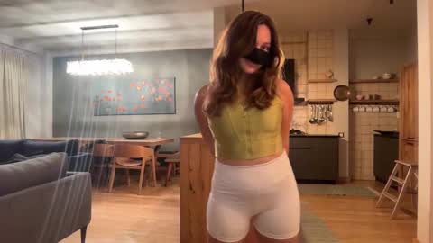 Snapshot of leyla_on_sport chatting on September 13, 4:53 pm Leyla online show from September 13, 4:53 pm