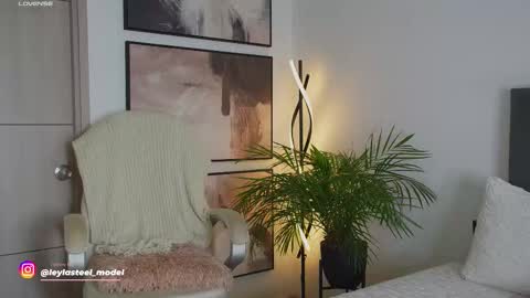 INSTA leylasteel model         online show from March 29, 2:51 pm