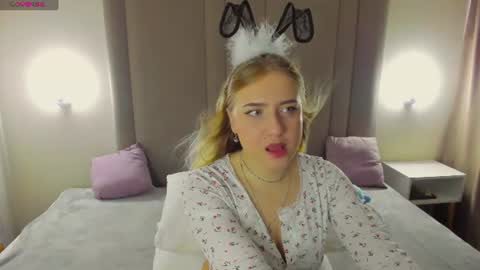 lia_candyyy online show from July 10, 1:43 am
