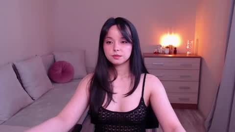 L I A online show from May 9, 3:29 pm