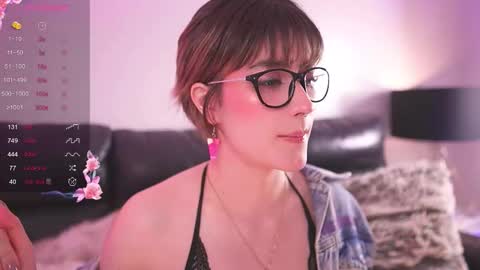 liaa online show from November 14, 9:16 pm