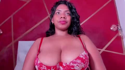 Snapshot of lia_mariana chatting on February 17, 8:52 am lia_mariana online show from February 17, 8:52 am