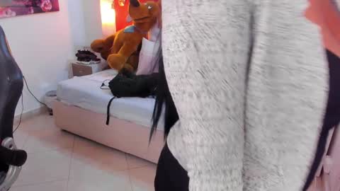 Snapshot of lia_mariana chatting on March 10, 11:06 pm lia_mariana online show from March 10, 11:06 pm