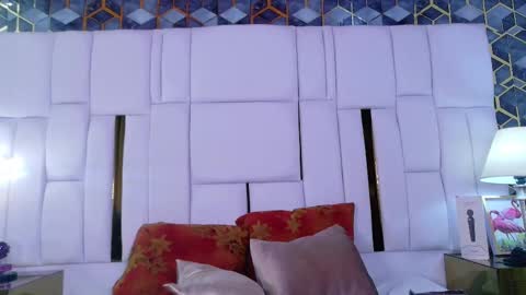 Snapshot of lia_mariana chatting on October 9, 6:57 pm lia_mariana online show from October 9, 6:57 pm