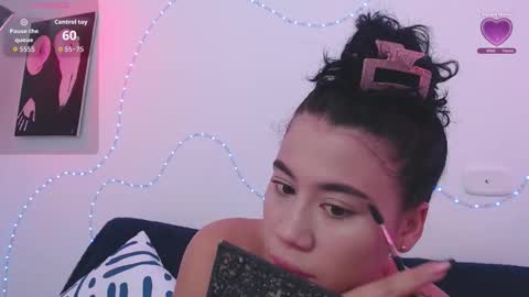 Snapshot of lia_tgn chatting on October 11, 7:06 pm lia_tgn online show from October 11, 7:06 pm