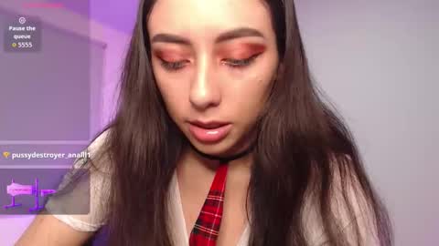 Snapshot of liaa_cute_ chatting on October 6, 3:46 am lia online show from October 6, 3:46 am