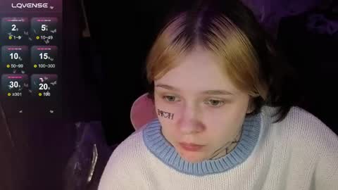 liaa_li online show from April 13, 8:57 pm