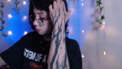 Liaa  online show from February 9, 3:21 am