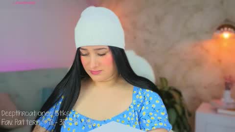 Lia Cox online show from November 18, 3:09 am