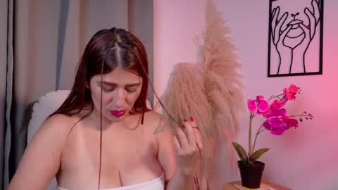 LiaFox b online show from May 4, 3:02 am