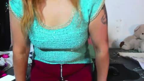 Liah  online show from February 3, 7:18 pm