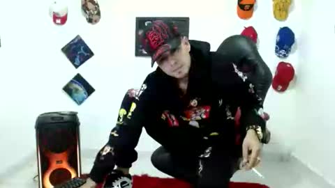 Andres online show from March 8, 10:36 pm