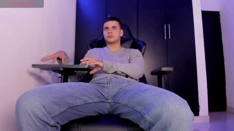 Liam online show from April 27, 2:31 am