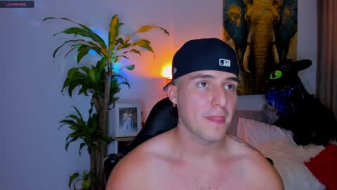 liam online show from February 6, 6:51 am