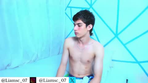 Liam scott77 online show from April 17, 1:08 am