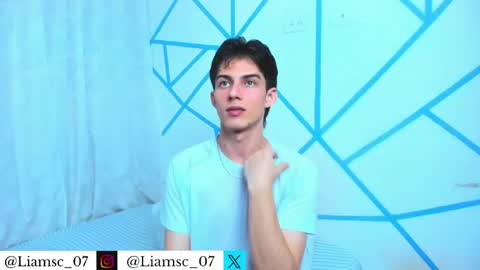 Liam scott77 online show from June 3, 9:20 pm