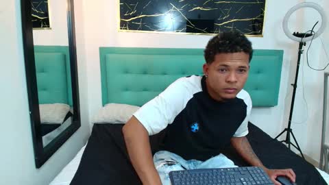  LIAM  online show from January 6, 12:20 pm