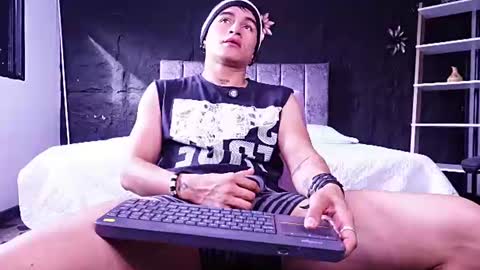 LiamDeep online show from July 3, 9:41 pm