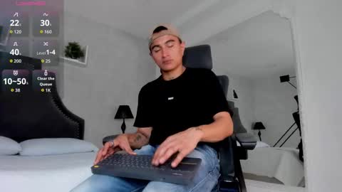 LiamDeep online show from March 27, 8:43 pm