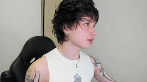 Liam online show from March 28, 6:26 am