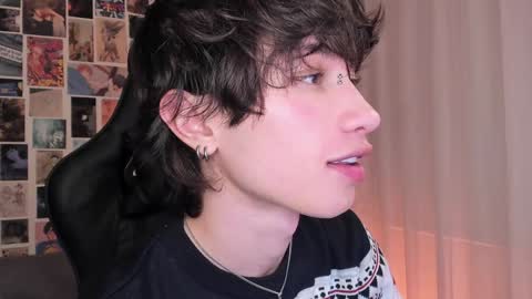 Liam online show from December 29, 6:35 am