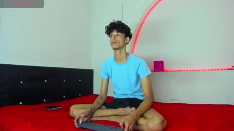 LIAM  KAI online show from April 21, 3:02 am