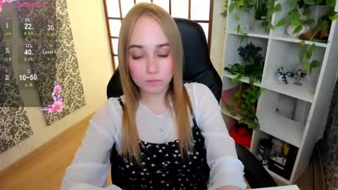 Liana online show from February 6, 3:59 am